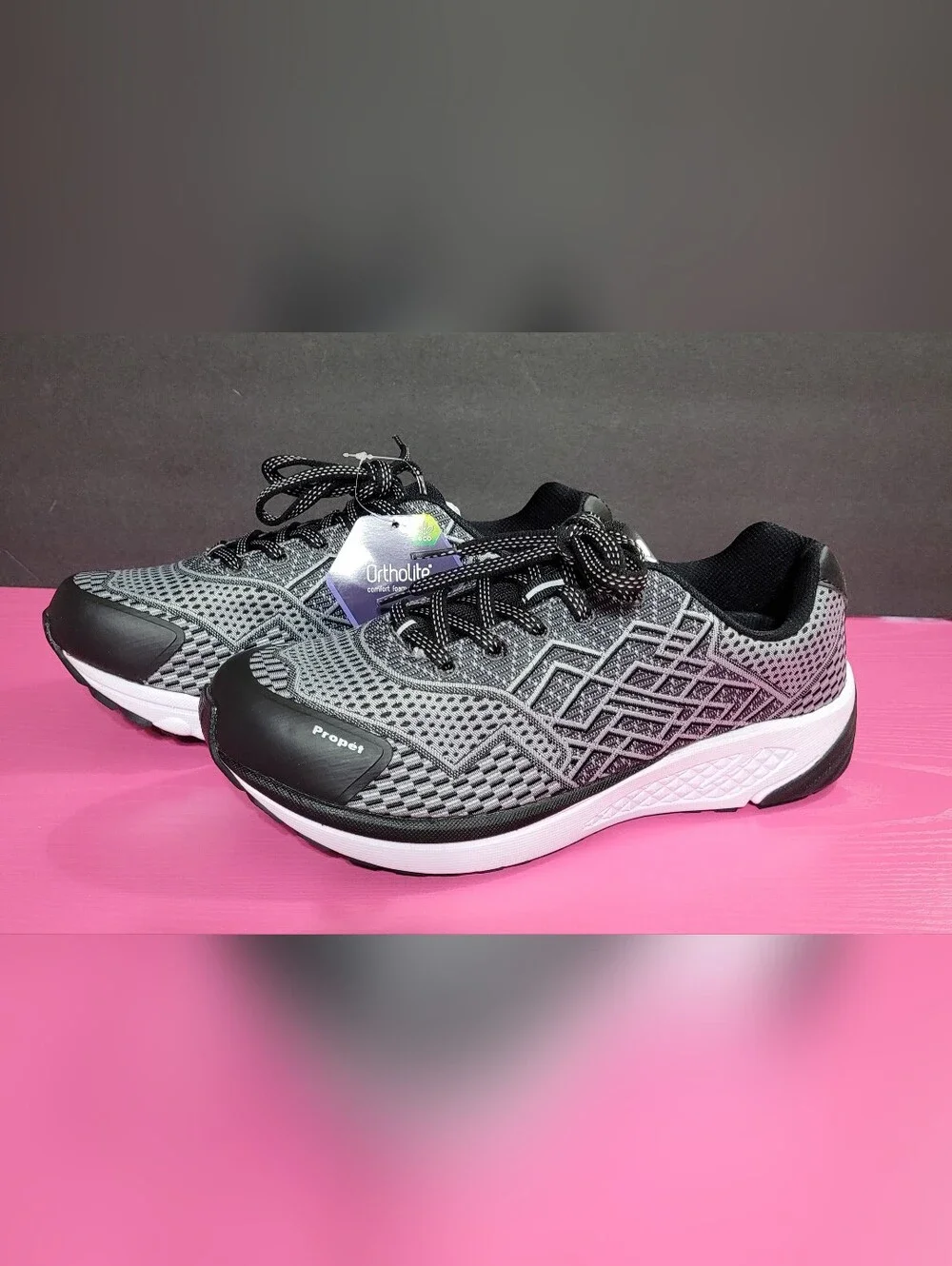 Propet Women's Gray Mesh Walking Shoe with Ortholite Size 10 1/2 Wide NWT (1407)